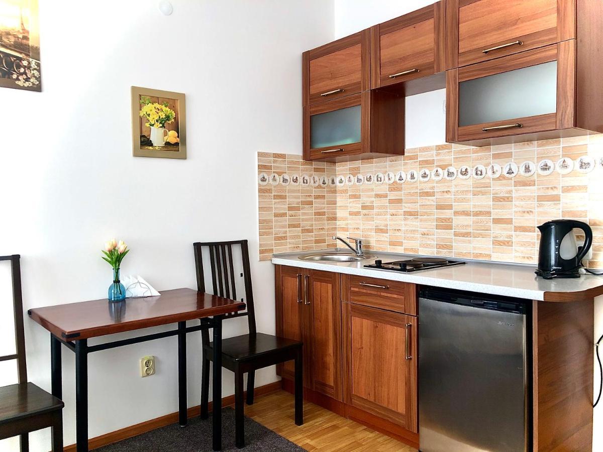 авіа Apartment *